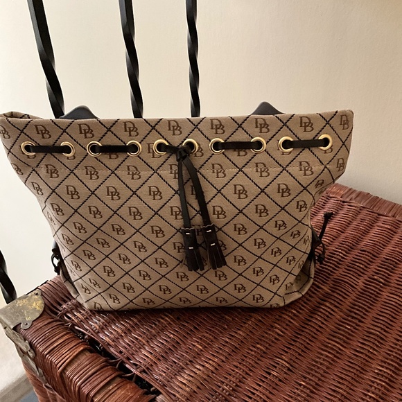 Dooney & Bourke beige handbag with brown leather trim - Picture 3 of 5